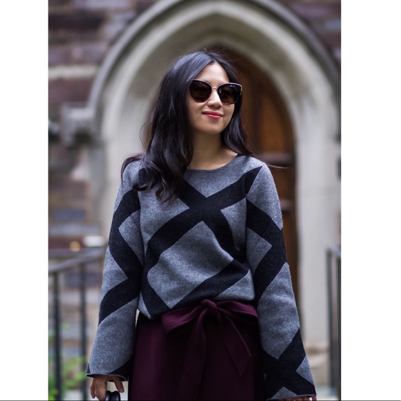 Ann Taylor Sweaters - Ann Taylor Enlarged Plaid Bell Sleeve Sweater